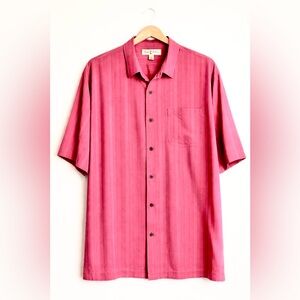 Tommy Bahama 100% Silk Printed Short Sleeve Shirt